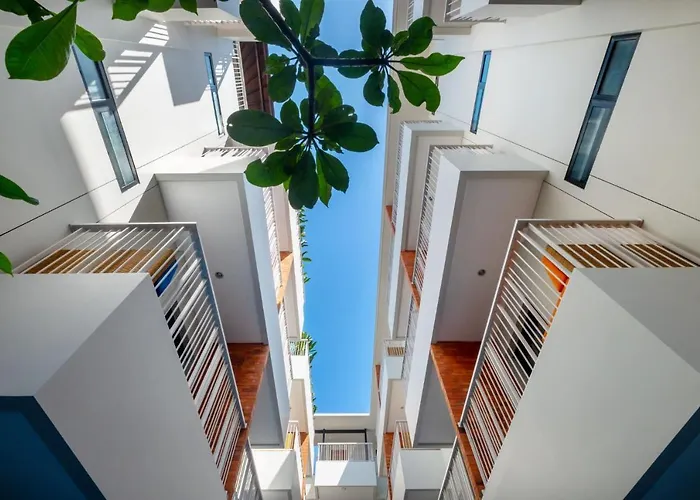 Aralea Coliving دنباسار